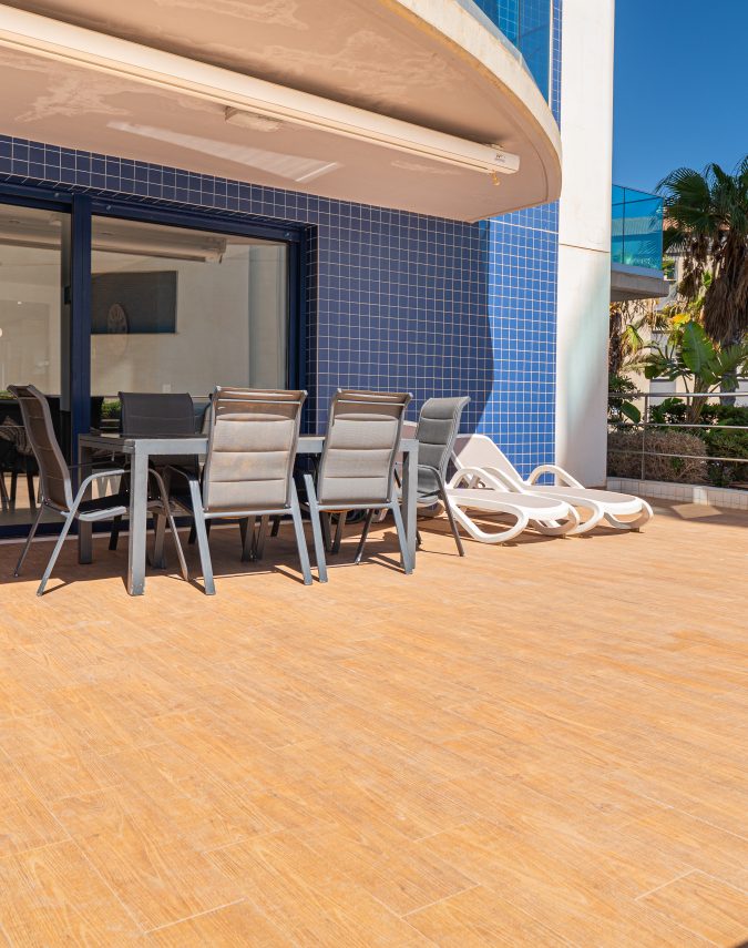 Perfect ground floor with sea view